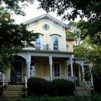 illinois street house